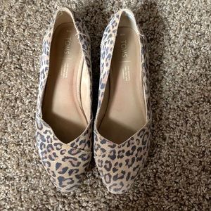 Toms Women’s Size 8 Leopard